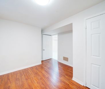 For Lease - 5 Claresholme Drive, Toronto, Ontario - Photo 3