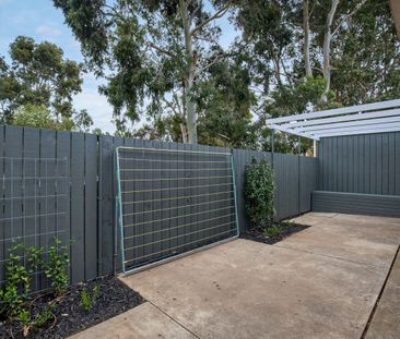 Cute Two Bedroom Homette - Photo 1