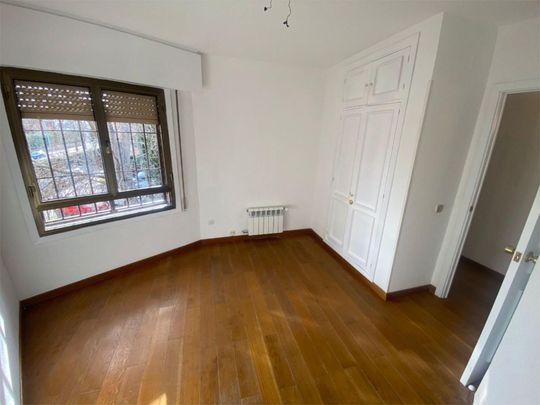 Majadahonda - Photo 1