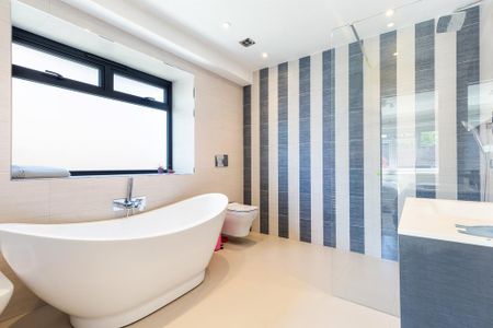 5 bedroom house to rent - Photo 2