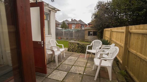 6 Bedroom House To Rent in Winton - £2,640 pcm Tenancy Info - Photo 1