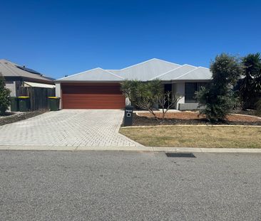 SPACIOUS FAMILY HOME - Photo 6