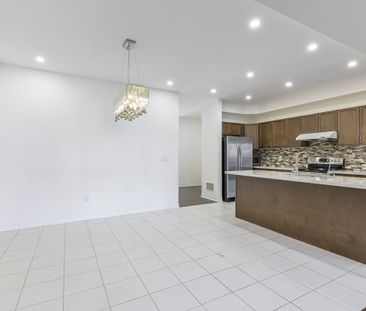 For Lease - 118 Livante Court, Markham, Ontario - Photo 6