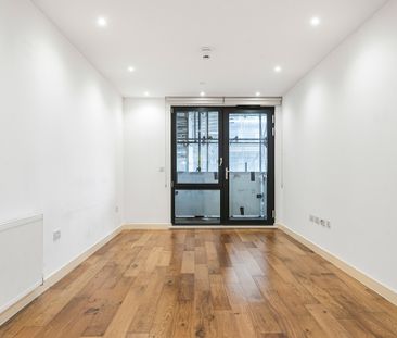 Palmers Road, Bethnal Green, London, E2 0FQ - Photo 1
