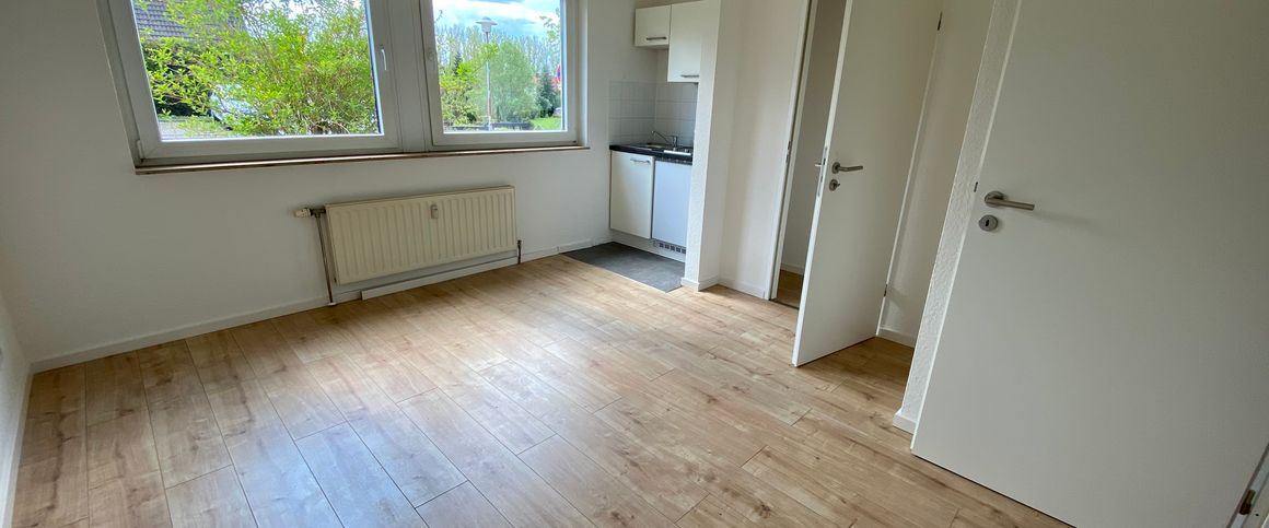 Klein aber Fein! Gemütliche 2-RW mit Einbauküche und Stellplatz zu vermieten! - Foto 1