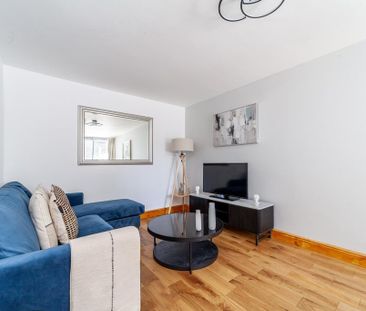 2 bedroom ground floor flat to rent - Photo 4