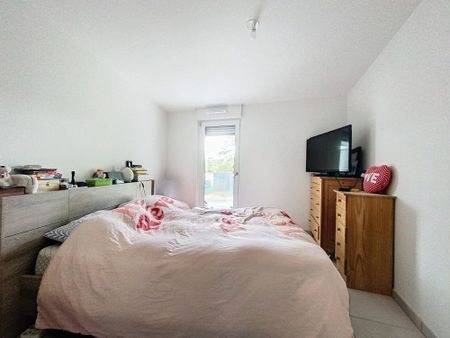 Location Appartement 3 pièces 62m² ILLKIRCH GRAFFENSTADEN 67400 - Photo 2