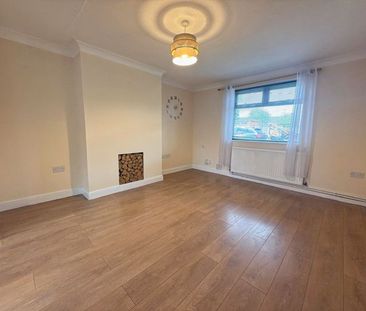 Bottesford Avenue, Scunthorpe - Photo 1