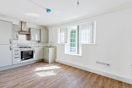 2 bedroom apartment to rent - Photo 3