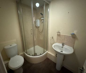 1 bedroom flat to rent - Photo 6