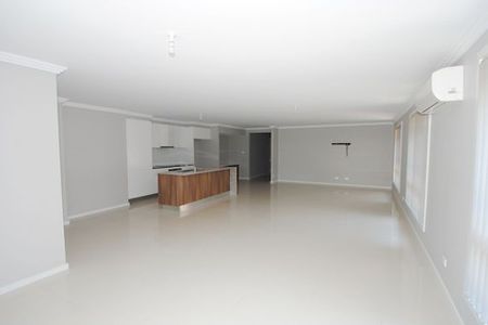 12 Beam Street, - Photo 5