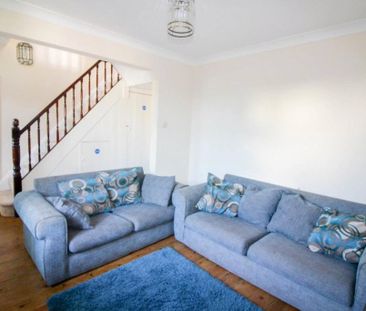 4 bedroom detached house to rent - Photo 6