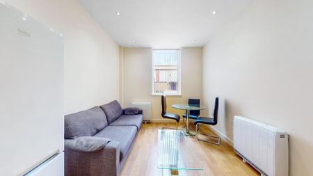 1 bedroom apartment to rent - Photo 2