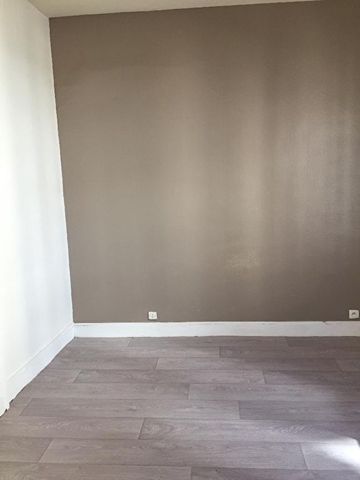 Location Appartement 2 pièces 42m² - Photo 3