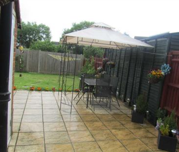 2 bedroom terraced house to rent - Photo 6