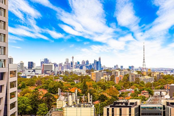 Modern Apartment with District Views &ast;&ast; Available 04&sol;11&sol;25 &ast;&ast; - Photo 1