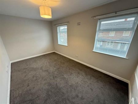 6 Flush Gardens, Belfast, BT6 0GN - Photo 2