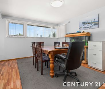 Spacious Family Home - Photo 3
