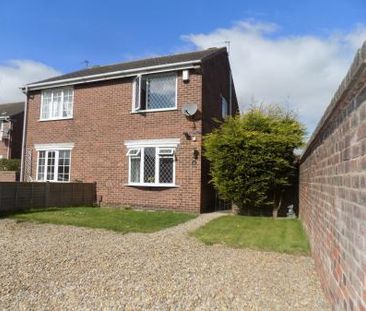 Waveney Grove, York, YO30 - Photo 2