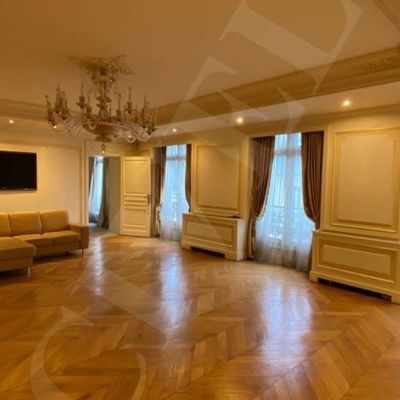 Appartement à louer à Paris 8Ème - Photo 1