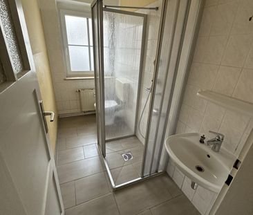 renovierte 2-Zimmer-Erdgeschosswohnung mit ebenerdiger Dusche - Photo 5