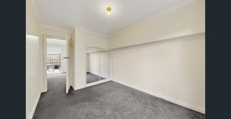 "Essendon Lifestyle Made Easy – Power and Water Included" - Photo 4