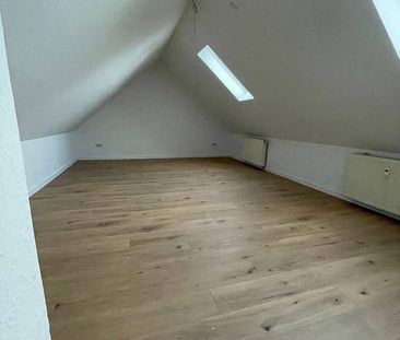 Geräumige DG-Wohnung über zwei Ebenen - zentrale Innenstadtlage - Foto 1