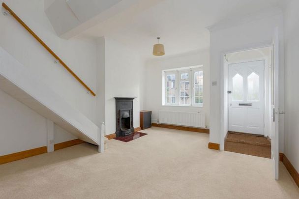 2 bedroom terraced house to rent - Photo 1