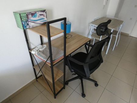 Location Appartement 1 pièce Meublé 20m² ST DENIS 97400 - Photo 4