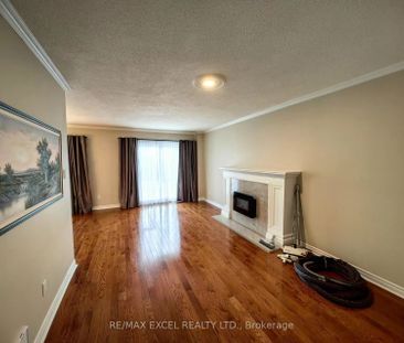 Detached Home For Lease | N8106910 - Photo 5