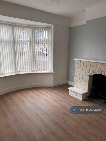 3 bedroom terraced house to rent - Photo 2