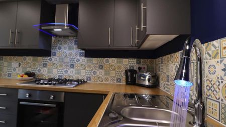 5 bedroom house share to rent - Photo 2