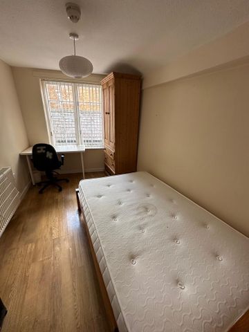 6 bedroom flat to rent - Photo 5