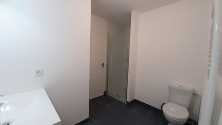 location Appartement T2 DE 41m² À NEUILLY PLAISANCE - Photo 2