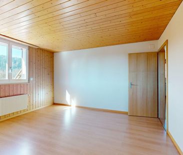 Heimelige 3-Zimmerwohnung mit Balkon und Gemeinschaftsterrasse - Photo 1