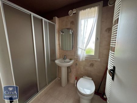 Location Maison 4 pièces 81m² CORMONTREUIL 51350 - Photo 4