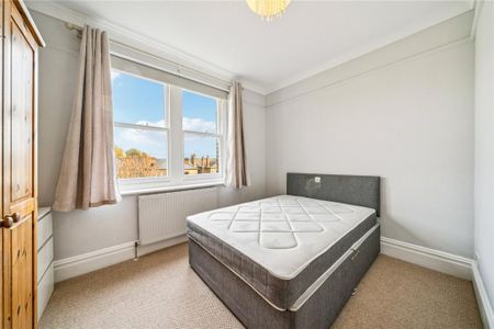 3 bedroom apartment to rent - Photo 4