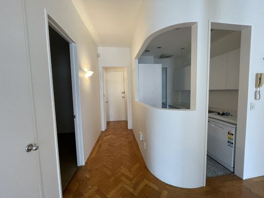 Renovated Character Apartment - Photo 1