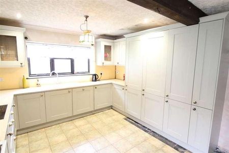 Holroyd Circle, Brinsley, Nottingham, NG16 - Photo 5