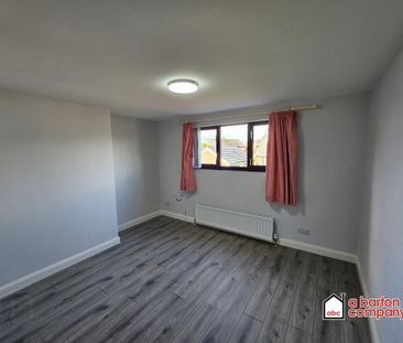 9 Mountainvale Drive, Hightown, Newtownabbey, BT36 7AJ - Photo 3