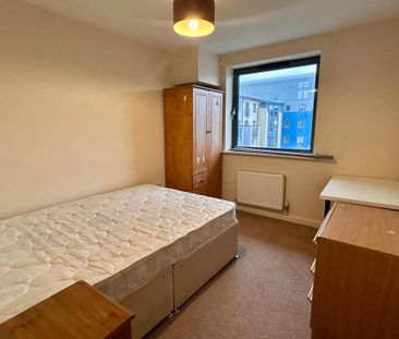 4 bedroom townhouse to rent - Photo 6