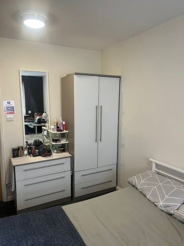 Room in a Shared House, Forster Street, NG7 - Photo 3