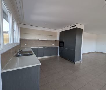 Appartement de 5.5 pièces au 3ème étage avec balcon - Photo 2