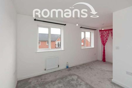 Saddle Row, Blackwater, Camberley, GU17 - Photo 3