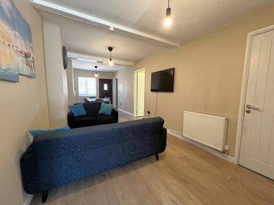 Bond Street, Egham - 3 bedrooms Property for lettings - Seymours - Photo 1
