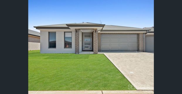 Modern Family Living in Sought-After Glanmire Estate - Photo 1