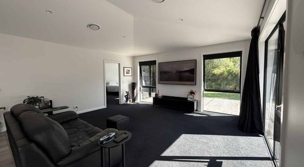 Spacious Living in Sought-After Kinloch - Photo 1