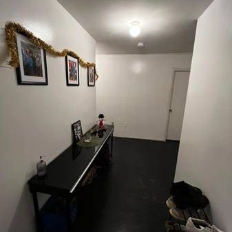 1 BEDROOM APARTMENT FOR RENT - Photo 1