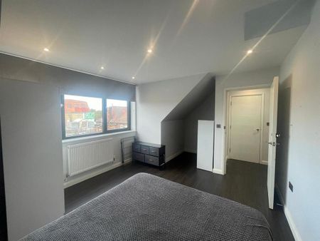 Studio to rent - Photo 2