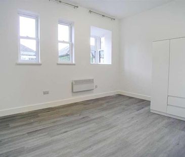 D, High Street, Llandaff, Cardiff, CF5 - Photo 1